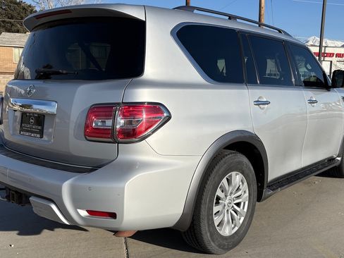 Used 2017 Nissan Armada SV image 7