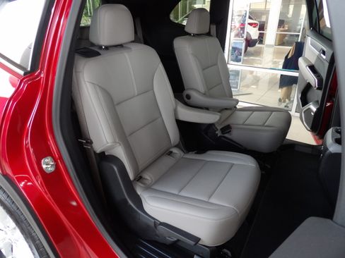 Used 2026 GMC Acadia FWD Elevation image 22