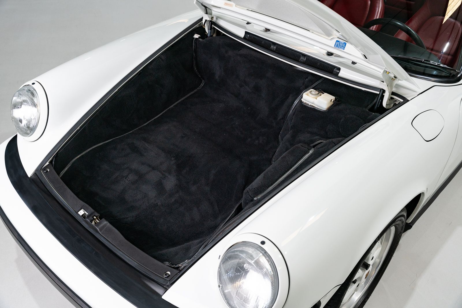 Used 1989 Porsche 911 Carrera Cabriolet RWD image 56