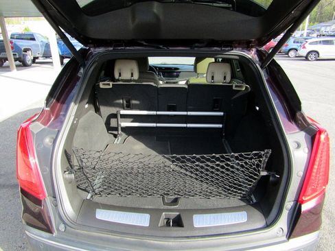 Used 2017 Cadillac XT5 AWD Luxury image 14