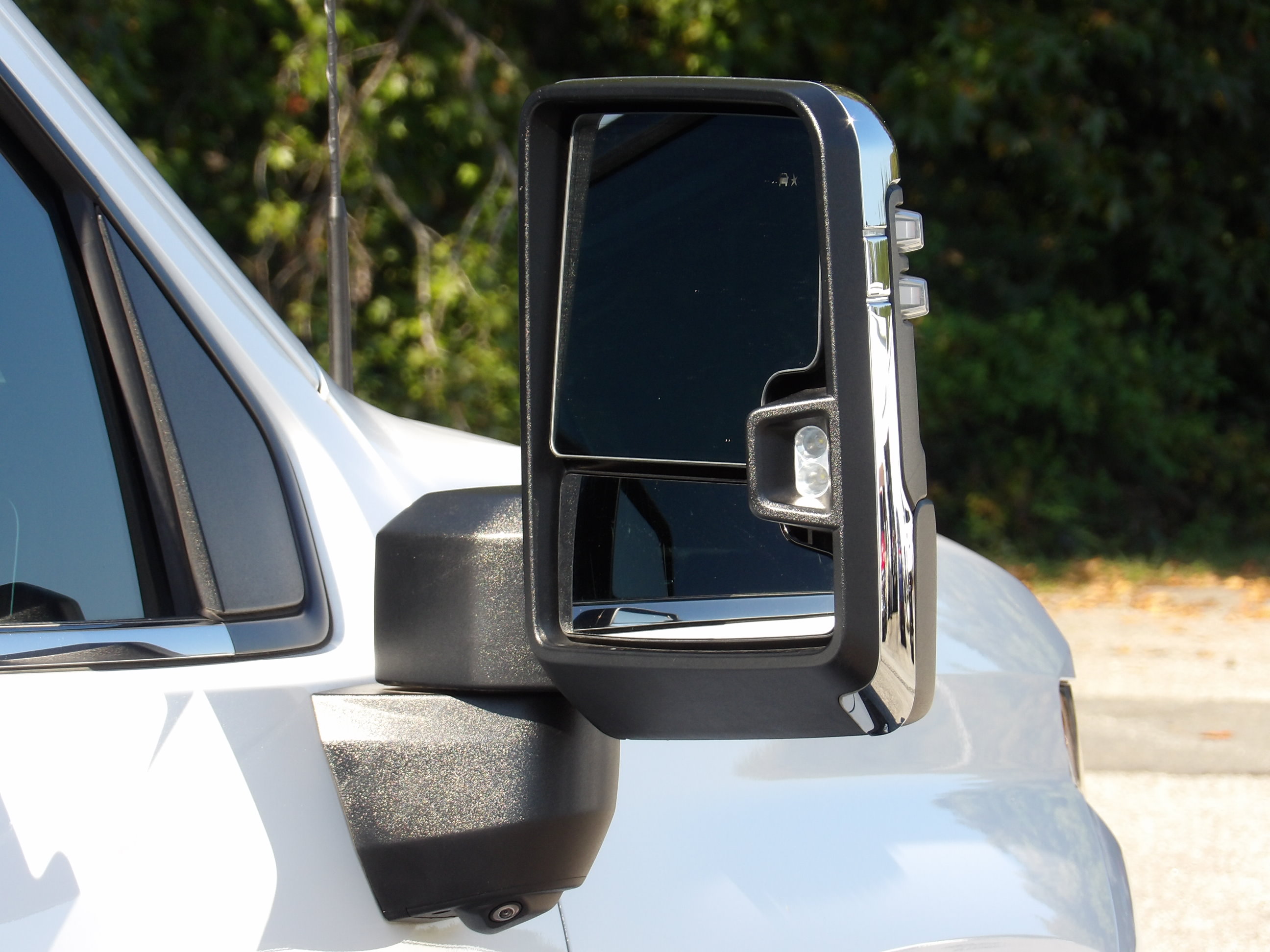 Used 2022 Chevrolet Silverado 2500 4x4 Crew Cab High Country image 18
