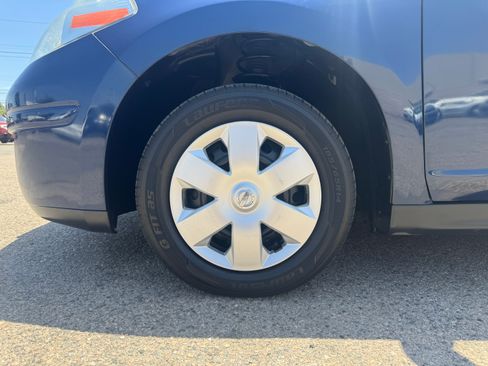 Used 2010 Nissan Versa Sedan FWD image 14