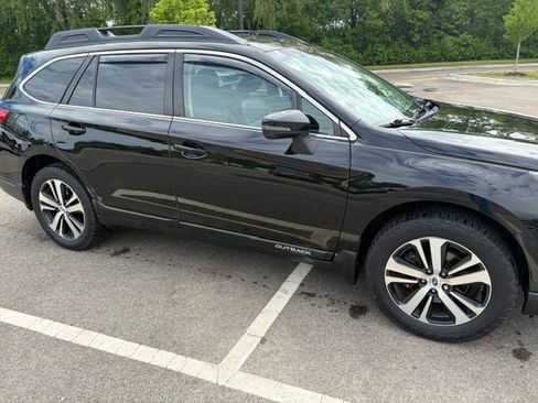 Used 2018 Subaru Outback 2.5i Limited AWD/4WD image 4