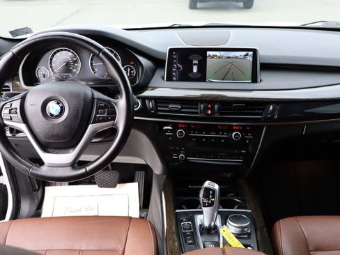 Used 2017 BMW X5 xDrive35d image 18