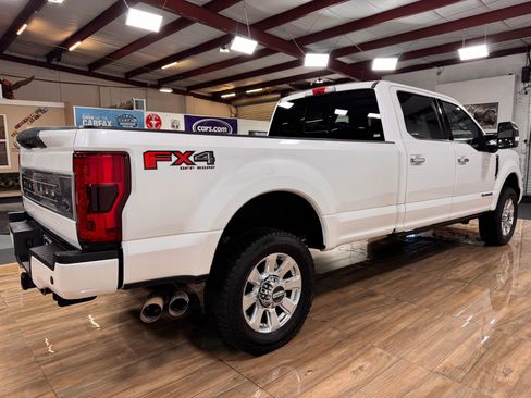 Used 2017 Ford F350 Platinum image 5