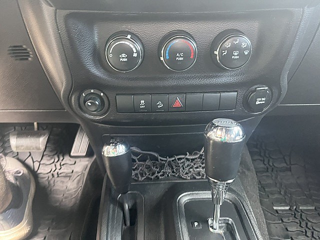 Used 2016 Jeep Wrangler 4WD Sport image 25
