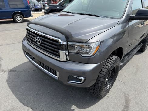 Used 2018 Toyota Sequoia SR5 image 9