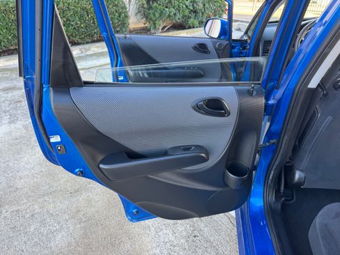 Used 2007 Honda Fit Sport image 22