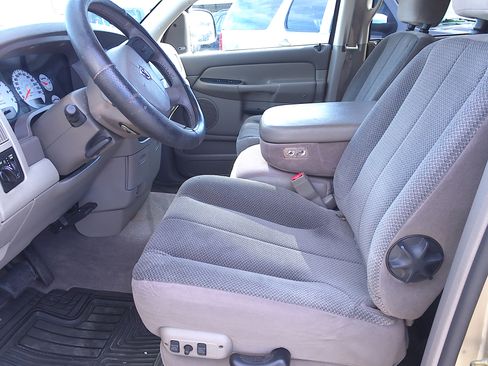 Used 2004 Dodge Ram 1500 Truck SLT image 7