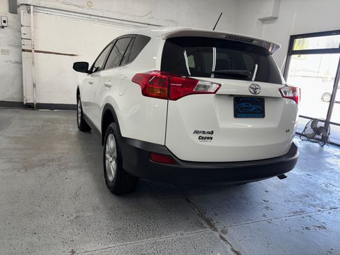 Used 2015 Toyota RAV4 LE image 5