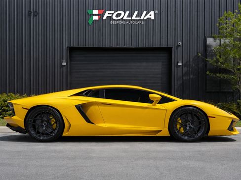 Used 2015 Lamborghini Aventador LP 700-4 AWD/4WD image 3