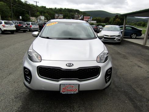 Used 2019 Kia Sportage AWD LX image 4