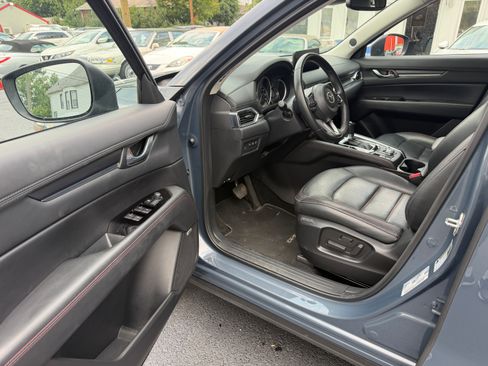 Used 2025 MAZDA CX-5 AWD 2.5 Turbo Carbon Edition image 2