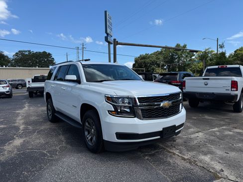 Used 2018 Chevrolet Tahoe LS image 1