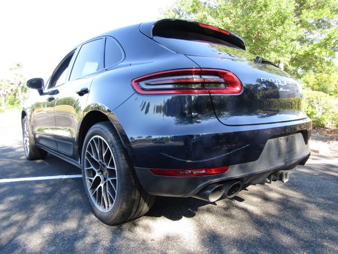 Used 2018 Porsche Macan Sport Edition AWD/4WD image 3