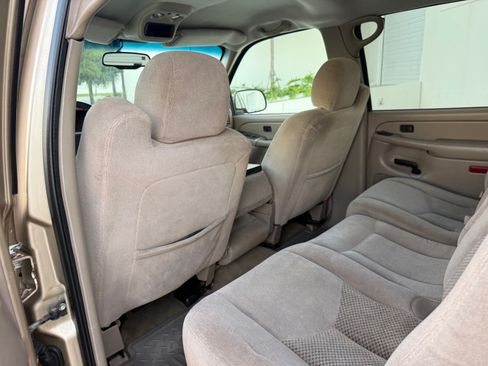 Used 2004 Chevrolet Silverado 2500 LS RWD image 83
