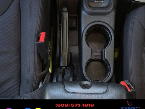 Used 2013 Jeep Wrangler Unlimited Sport image 12