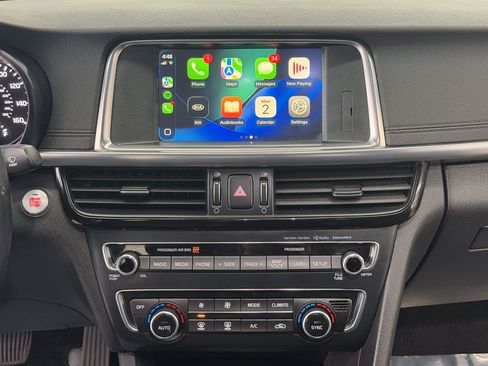 Used 2016 Kia Optima EX image 11