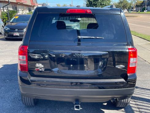 Used 2014 Jeep Patriot Latitude image 5