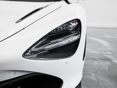 Used 2020 McLaren 720S Performance image 28