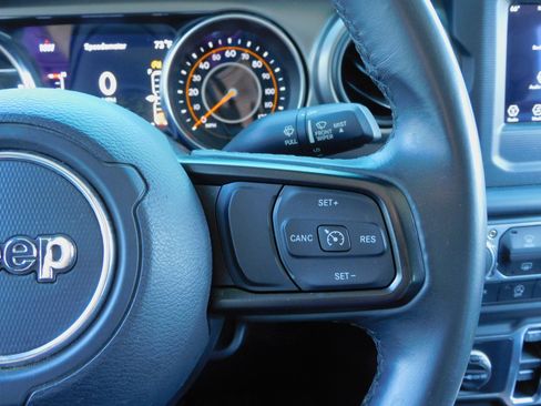 Used 2019 Jeep Wrangler 4WD Unlimited Sport image 26