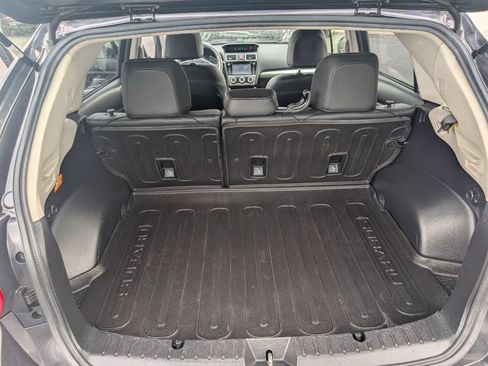 Used 2015 Subaru XV Crosstrek 2.0i Limited AWD/4WD image 16