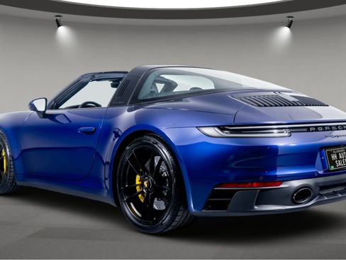 Used 2024 Porsche 911 Targa 4 GTS image 6