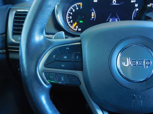 Used 2020 Jeep Grand Cherokee Limited X image 29