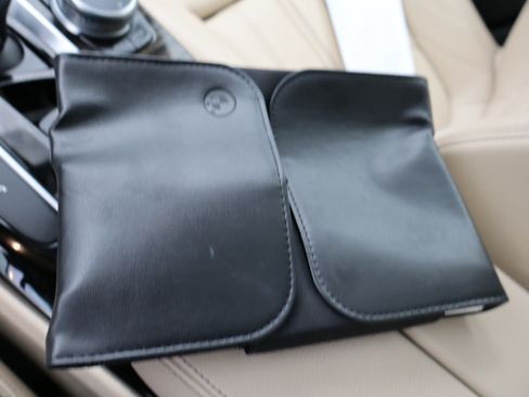 Used 2018 BMW 530i xDrive image 28