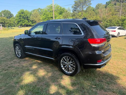 Used 2018 Jeep Grand Cherokee 4WD Summit image 33