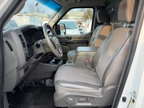Used 2021 Nissan NV image 11