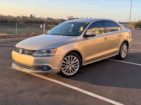 Used 2013 Volkswagen Jetta 2.5 image 12