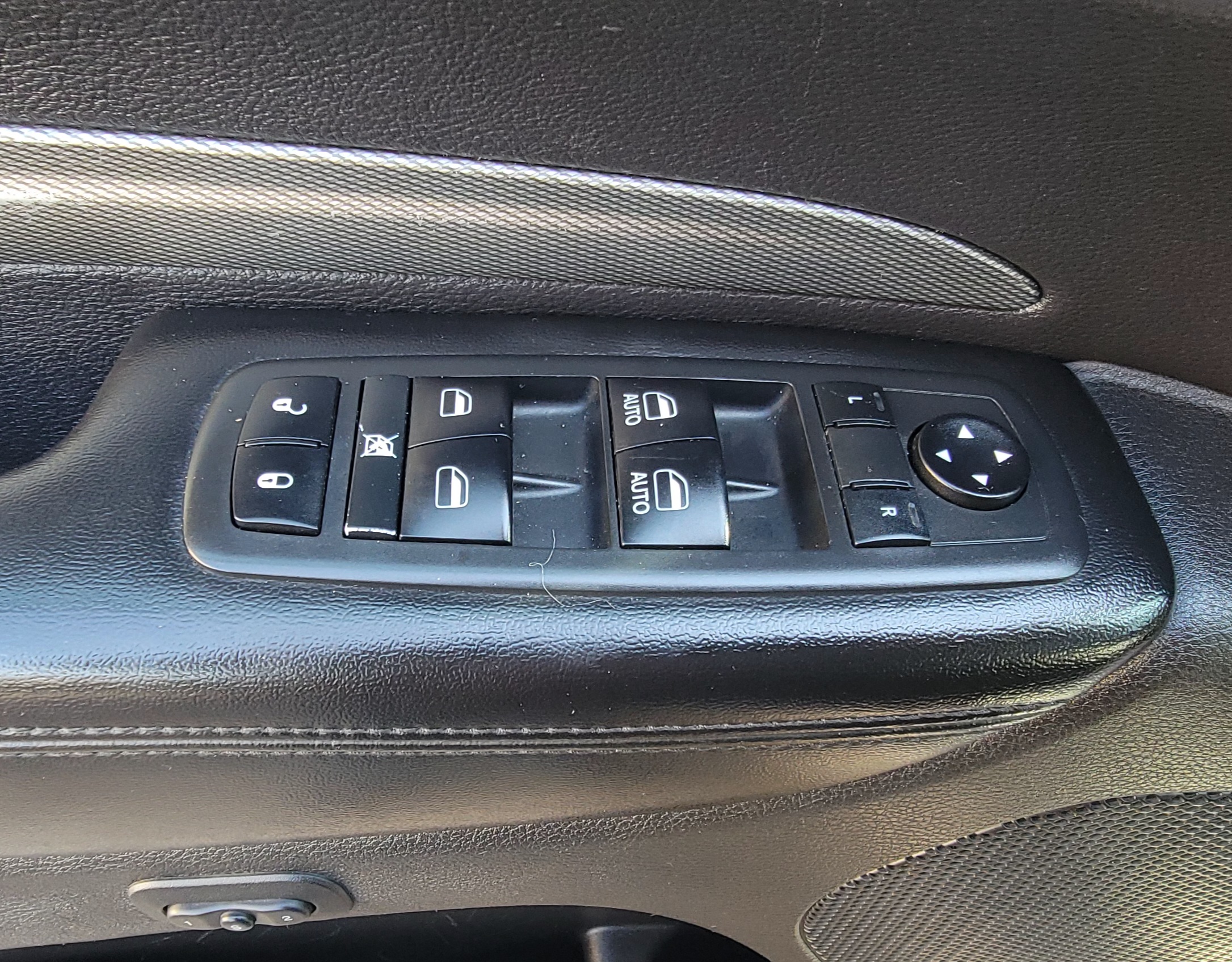 Used 2018 Dodge Durango AWD GT image 9