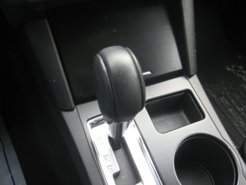 Used 2017 Subaru Outback 2.5i Premium image 12