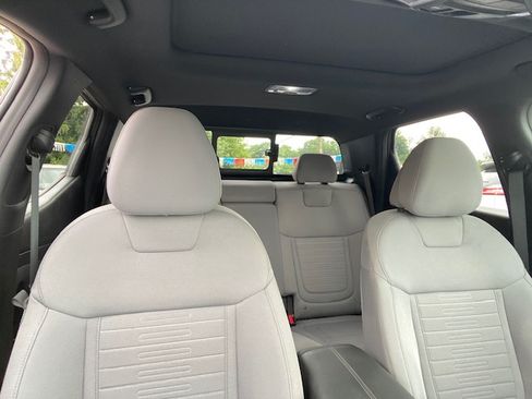 Used 2022 Hyundai Santa Cruz AWD SEL Premium image 16