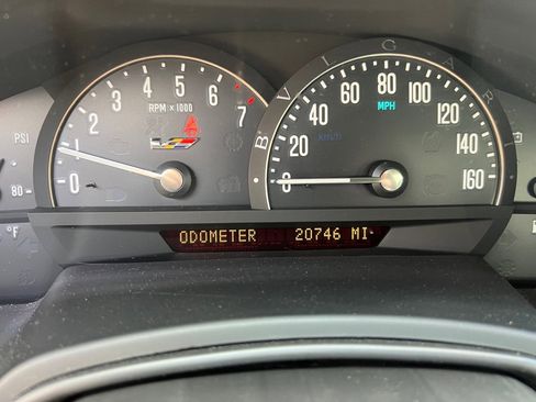 Used 2006 Cadillac XLR V image 18