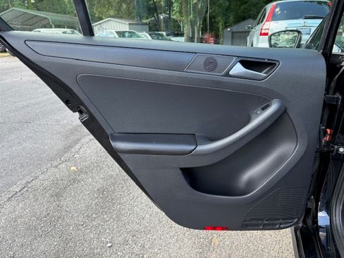 Used 2014 Volkswagen Jetta S image 11