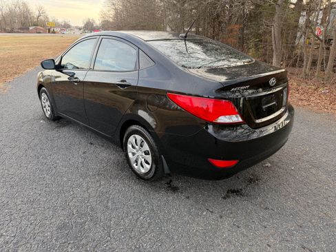 Used 2016 Hyundai Accent SE image 17