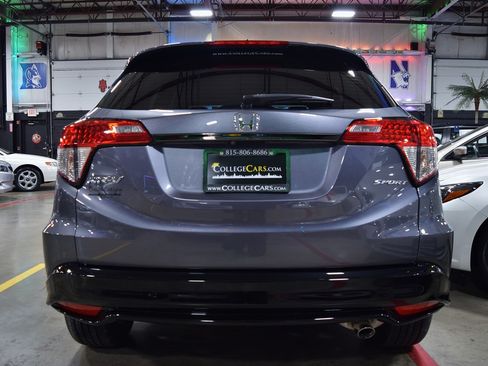 Used 2019 Honda HR-V Sport image 9
