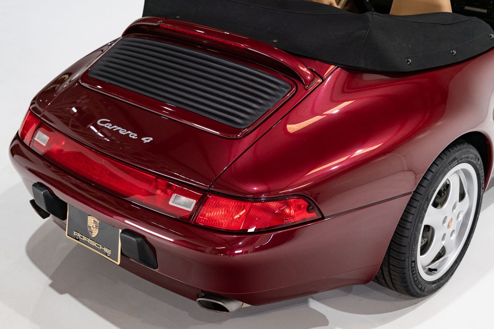 Used 1997 Porsche 911 Carrera 4 Cabriolet AWD/4WD image 49
