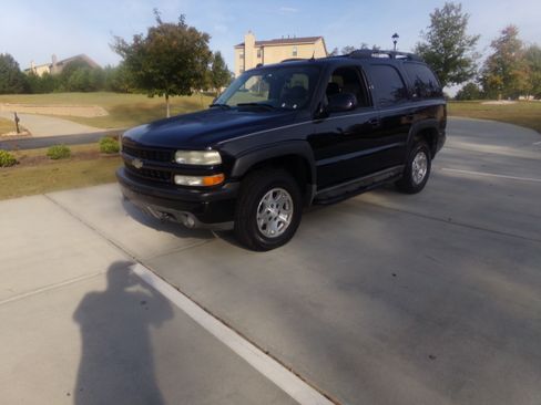 Used 2005 Chevrolet Tahoe Z71 image 1