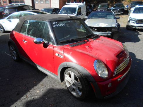 Used 2007 MINI Cooper S image 1
