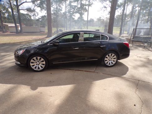 Used 2015 Buick LaCrosse Premium image 1