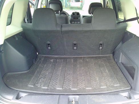 Used 2012 Jeep Patriot Latitude image 14