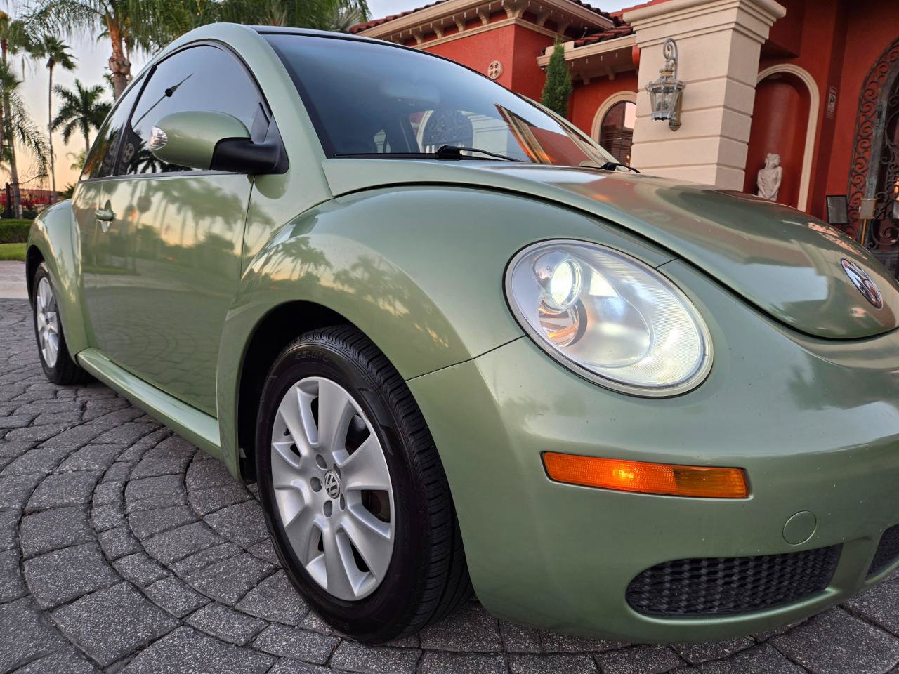 Used 2009 Volkswagen Beetle 2.5 Coupe FWD image 13