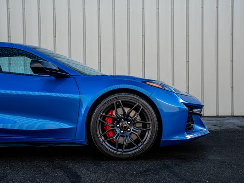 Used 2024 Chevrolet Corvette Z06 image 9