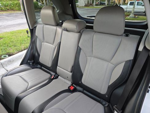 Used 2021 Subaru Forester Limited image 36