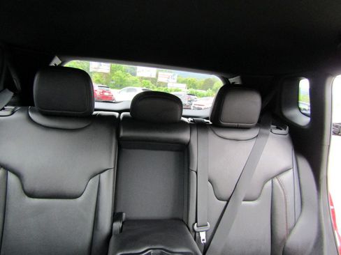 Used 2022 Jeep Compass 4WD Limited image 25