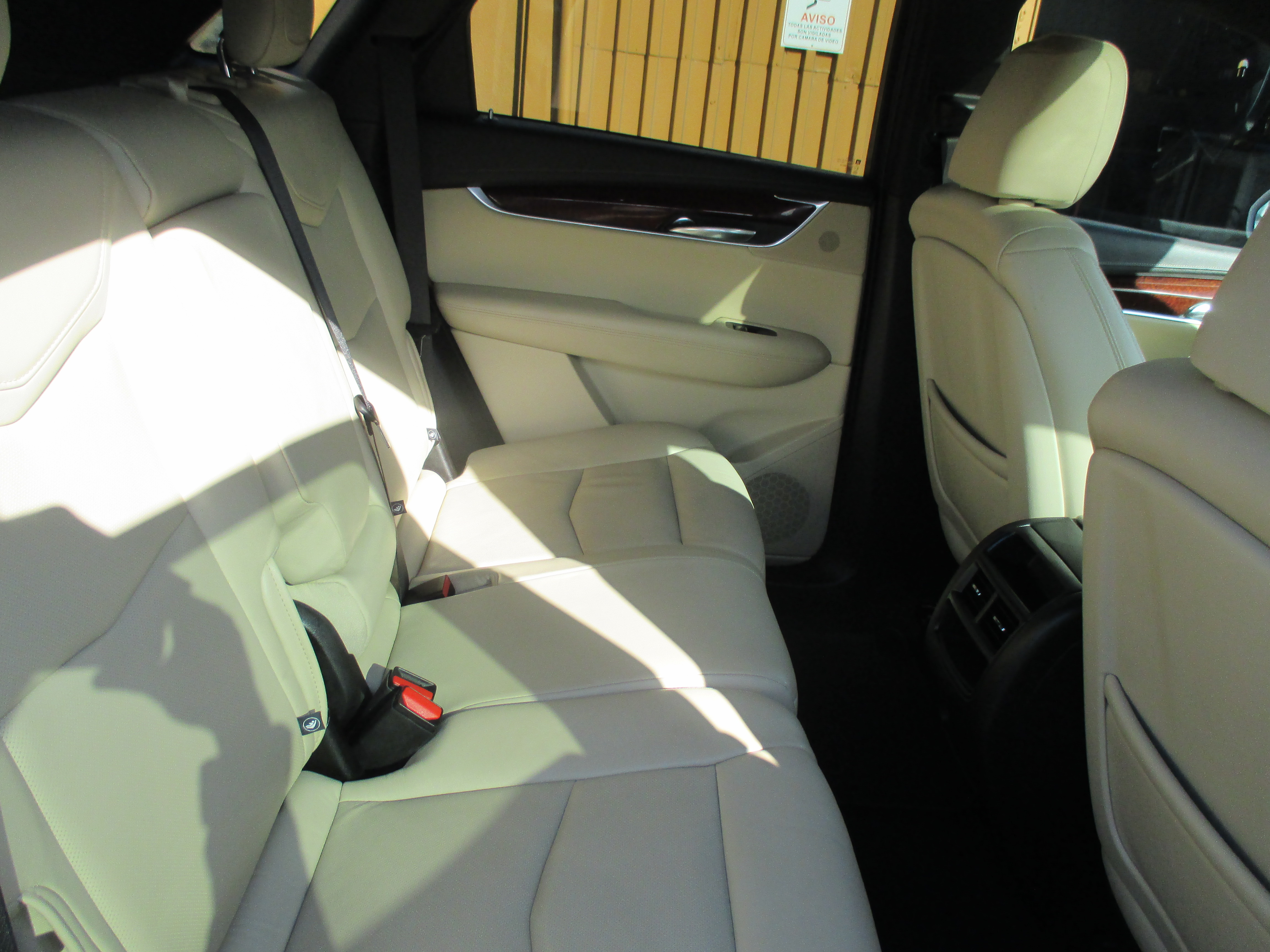Used 2019 Cadillac XT5 Premium Luxury Sport Utility 4 FWD image 16