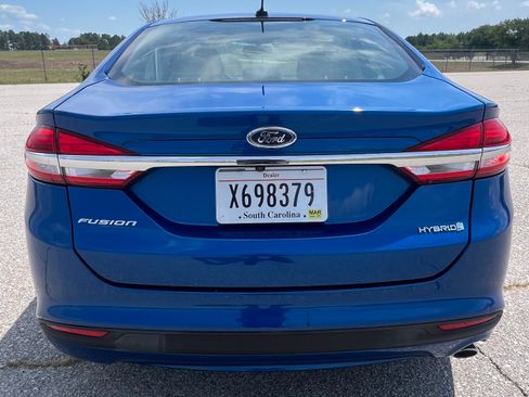Used 2018 Ford Fusion S Hybrid FWD image 9